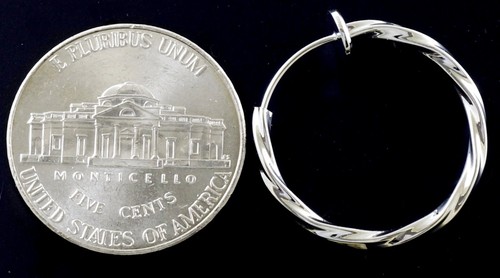 #E121D Pair of Spring Closure CLIP ON 0.8" Twist HOOP NON-PIERCING EARRINGS 2cm - Picture 2 of 8