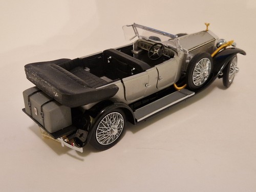 Franklin Mint 1:24 Scale 1925 Rolls Royce Silver Ghost. - Picture 4 of 13