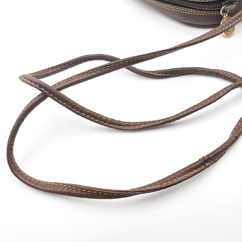 Vintage Gucci GG Supreme Sherry Line Crossbody Shoulder Bag Brown Authentic - Picture 22 of 24