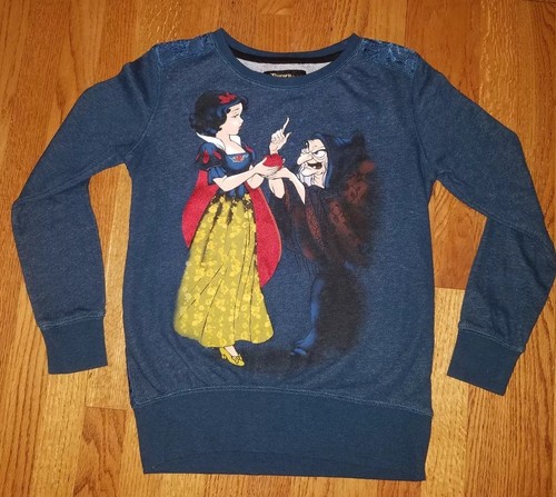 DISNEY SNOW WHITE HAG FAIRYTALE DESIGNER COLLECTION SWEAT SHIRT Blue Small EUC! - Picture 1 of 6