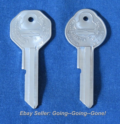 SET OEM CHEVROLETE KEY BLANKS CHEVELLE CORVETTE EL CAMINO IMPALA MALIBU NOMAD - Picture 3 of 7