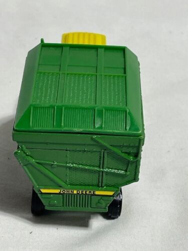 ERTL John Deere Cotton Picker, Green, 1/80 - Picture 3 of 3
