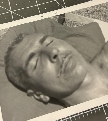 Unusual 1960s Shirtless Sleeping Man Thin Mustache Tanning Vintage Gay Int PHOTO - Picture 2 of 3