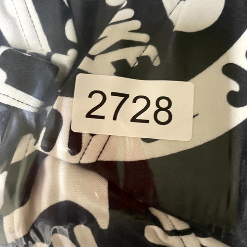 Nike Sportswear Club Fleece Hoodie Boys XL Black White All-Over Print Pullover - Picture 10 of 10