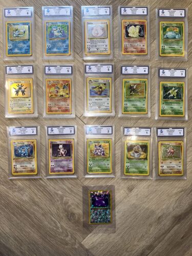 Complete Pokemon Cards 1999 Base Set Holo with Charizard + Machamp First Edition - Picture 1 of 13