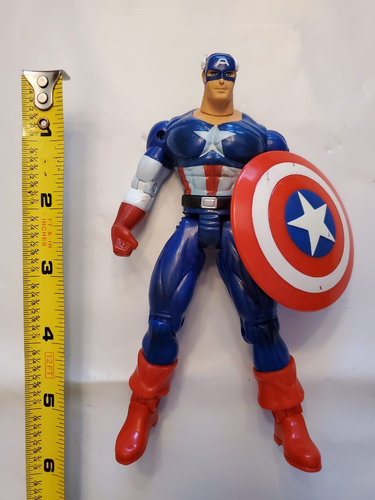 2002 TOY BIZ MARVEL LEGENDS ACTION FIGURE - CAPTAIN AMERICA - Picture 1 of 4