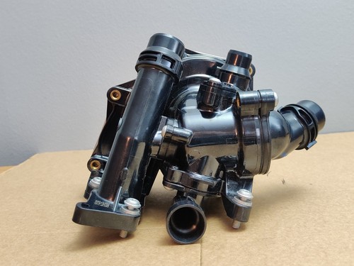 Water Pump Thermostat Vaico For Audi A1 A3 A4 A5 A6 A7 A8 1.8 2.0 TFSI V10-4919 - Picture 6 of 7