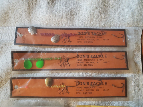 Nice Mix of Unused in Package Fishing Lures x 15 Mister Twister, Don's,Worth - Picture 2 of 10