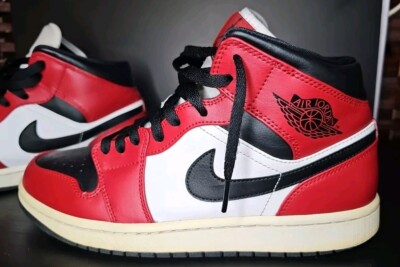Nike Air Jordan 1 Mid Chicago Black Toe OG Bred 2020 - Size 9