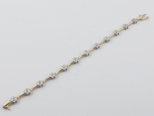 14k Yellow And White Gold Flower Design Diamond Tennis Bracelet 7" 0.40 carat - Picture 4 of 7
