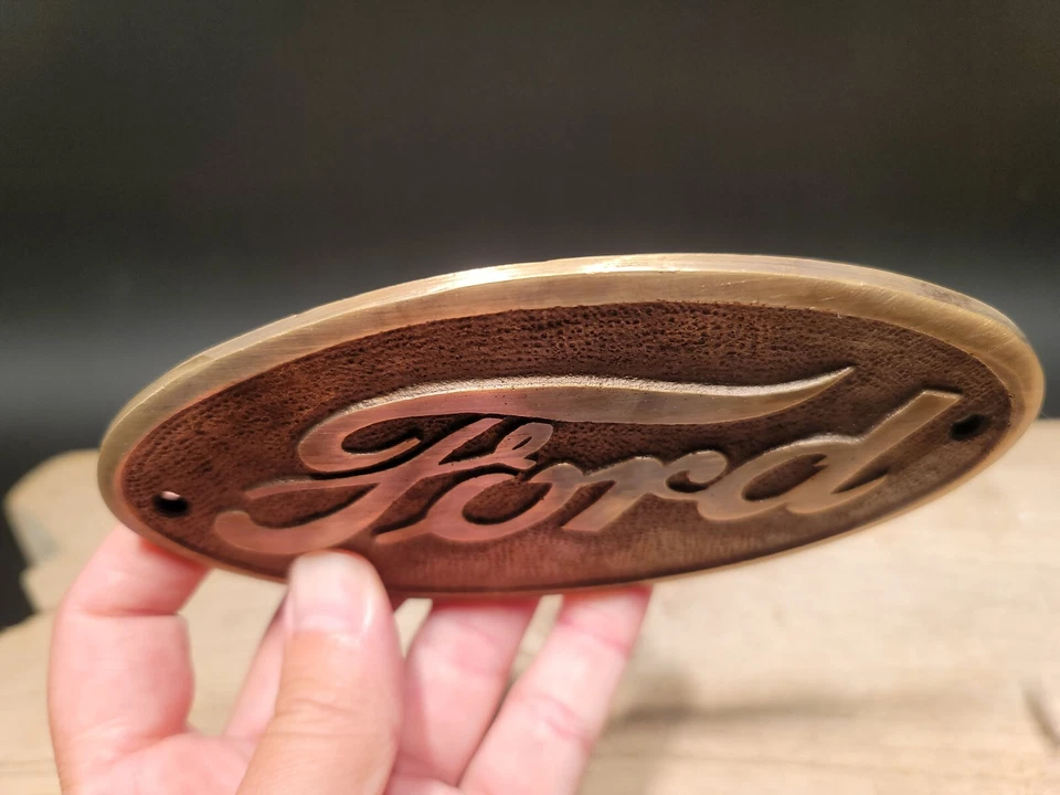 Antique Vintage Style Brass Ford Plaque - Image 4 of 4