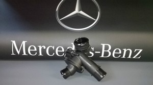 Thermostat Mercedes E Class CDI 651 engine Genuine Part Thermostat Housing
