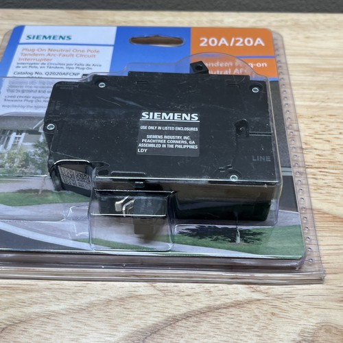 Siemens 20-amp/20-amp 1 -Pole Combination arc fault Plug-On Neutral - Q2020AFCNP - Picture 4 of 9