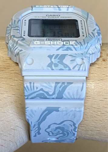 G-Shock Speed DW-5600 Digital Quartz Herren Casio Seven Lucky Gods Stofftasche, Limit - Bild 8 von 10