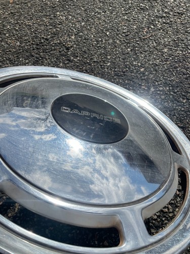 One factory 1986 to 1995 Chevy Caprice 9C1 police 15 inch hubcap wheel cover - Picture 24 of 24