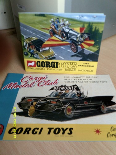 Corgi Toys Authentic Reissue 1969 Katalog & Model Club Katalog. Beide Neu