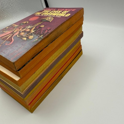 Jack Vance PB Lot 9 Vintage Science Fiction Paperbacks 50s 60s 70s 80s - Picture 6 of 9