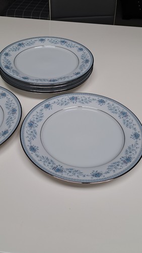 Noritake Blue Hill 2482 Fine China 6 x 10.5" Dinner plates with Platinum Rim - Picture 3 of 4