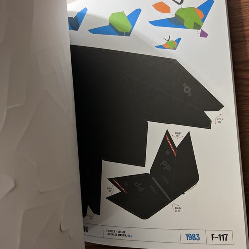 Paper Pilot : The Paper Airplane Pilot's Manual by Benjamin Haynes and Juliette - Imagen 4 de 12