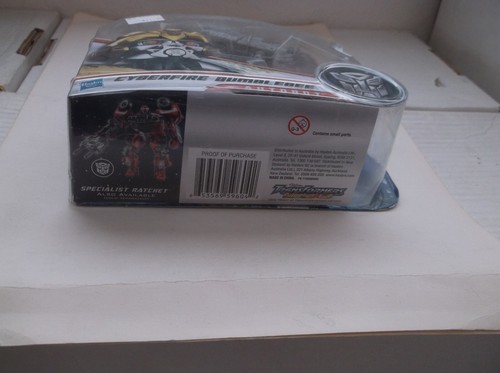 HASBRO: TRANSFORMERS: DOTM: MECHTECH: CYBERFIRE BUMBLEBEE, NEW, 2011!!! - Picture 5 of 6