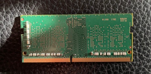 Barrette Mémoire RAM Samsung 4GB 1Rx16 PC4-2400T-SC0-11 - M471A5244CB0-CRC - Imagen 2 de 2