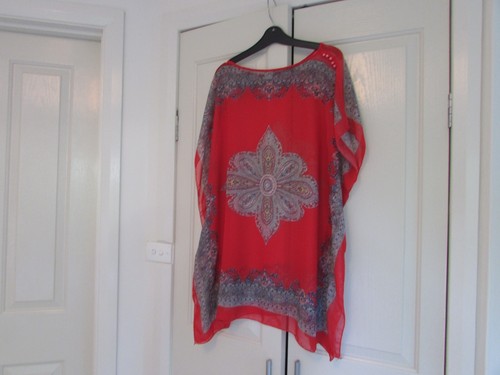 Ladies Square Material Top to Wear over another garment NC Fashion Red Silk - Picture 8 of 11