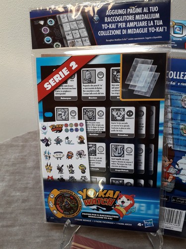 Lotto 2 raccoglitori medaglie Yo-Kai Watch + 4 buste pagine - Hasbro - Nuovo - Foto 3 di 5
