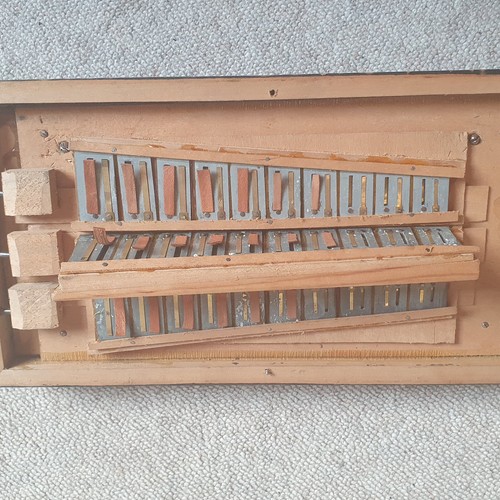 Very old 1 row diatonic button accordion w. 3 couplers at the side - Picture 10 of 12