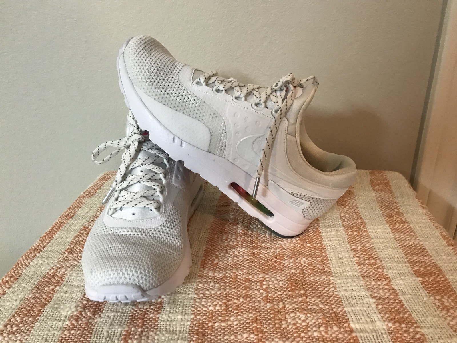 Nike air max null qs wahr sein lgbtq Weiß aus platin männer größe 10. Nike air max wahr null qs wahr max sein lgbtq Weiß aus platin männer größe 10. df4f59