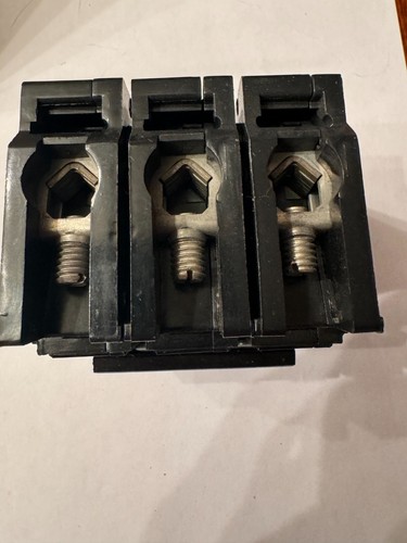 MARTILLO CORTADOR QC3060H 240VAC 60A NSNP - Imagen 3 de 5