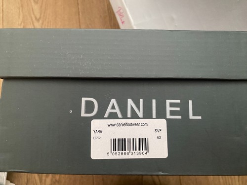 DANIEL YARA SILVER TWO BAR SANDALS SIZE EUR 40 - UK 7 - NEW - Picture 5 of 5