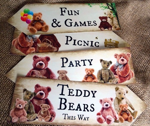 4 Teddy Bear's Picnic Party Decoration Signs Arrows - Picture 5 of 7