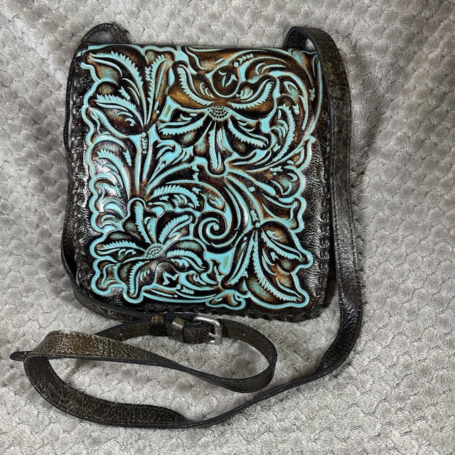 PATRICIA NASH GRANADA TURQUOISE TOOLED LEATHER CROSSBODY PURSE PATRICIA NASH GRANADA TURQUOISE TOOLED LEATHER CROSSBODY PURSE