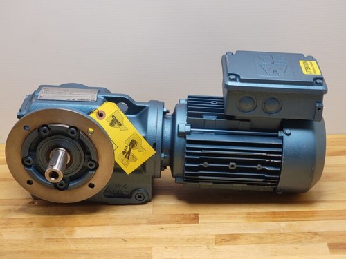 SEW-EURODRIVE Gear Motor KF37DT80N4TF, 1 HP 230/400VAC, 68 RPM, Output DFT80N4TF - Picture 4 of 8