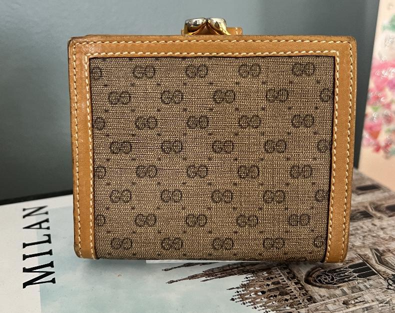 Gucci Micro GG Vintage BiFold Kiss Lock Wallet (GGXX001) | eBay