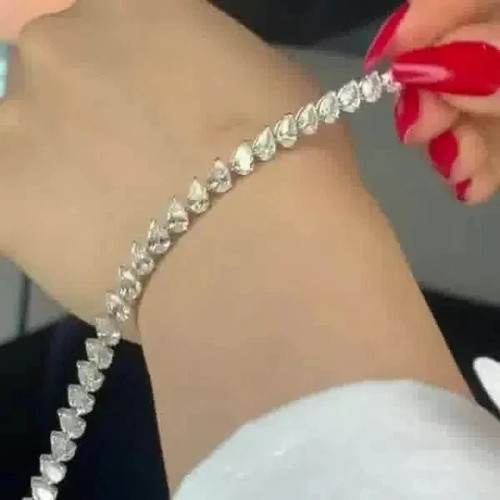 9Ct Lab Created Pear Cut Diamond Tennis 7.5 inch Bracelet 14K White Gold Plated - Picture 3 of 4