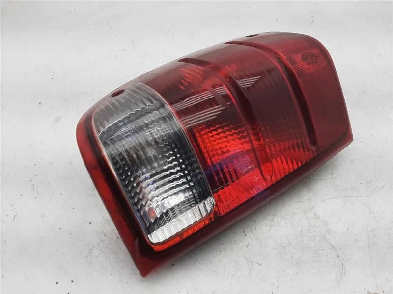 Lanterna traseira direita do passageiro excluindo STX 01-05 FORD RANGER 1L5Z13404BA - Imagem 2 de 4