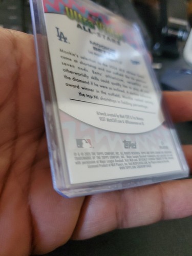 2025 Topps Chrome MOOKIE BETTS Ultra Violet All-Stars Case Hit SP #UV-6, 7/25 - Picture 8 of 10