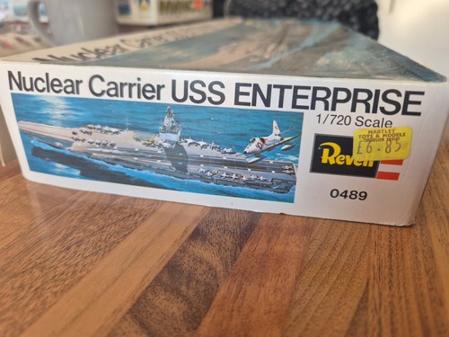 Revell Germany 1:720 USS ENTERPRISE Nuclear Power Aircraft Carrier - Picture 4 of 5