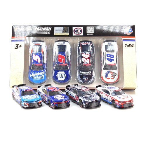 Hendrick Motorsports Patriotic 4-Car Set 2023 1:64 Nascar Diecast - Imagen 3 de 3