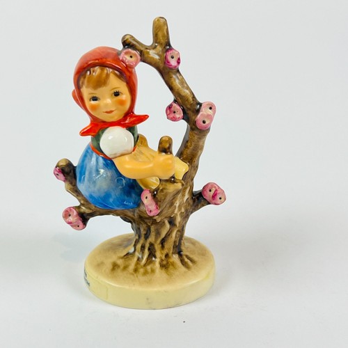 Vintage 1994 Goebel Hummel Apple Tree Girl Figurine W. Germany - Picture 3 of 7