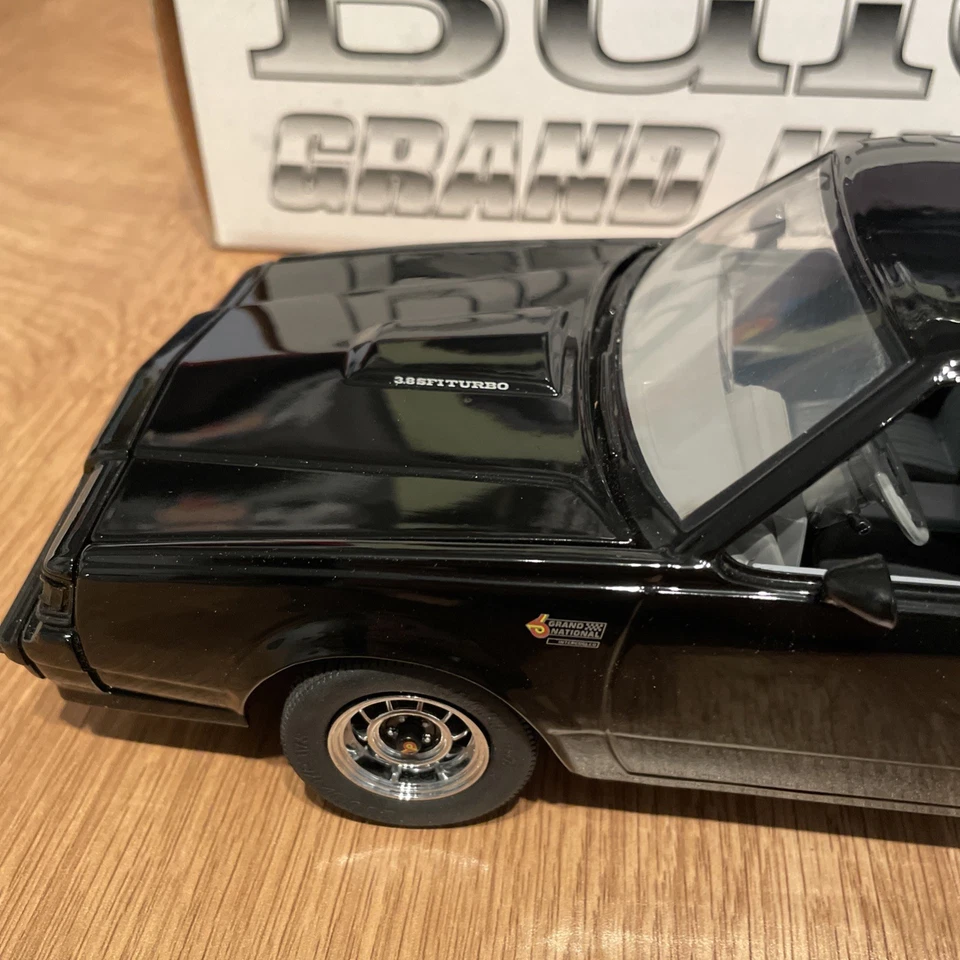 GMP 1/18 1986 Buick Grand National RARE! Peach State - Image 3 of 4