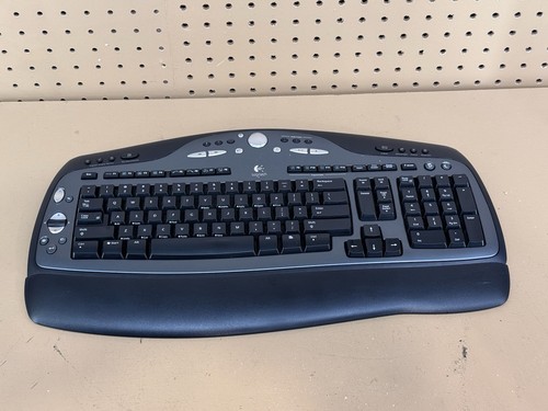 Logitech Y-RR54 LX-700 Kabellose Tastatur CANADA 210 ohne Maus/Dongle