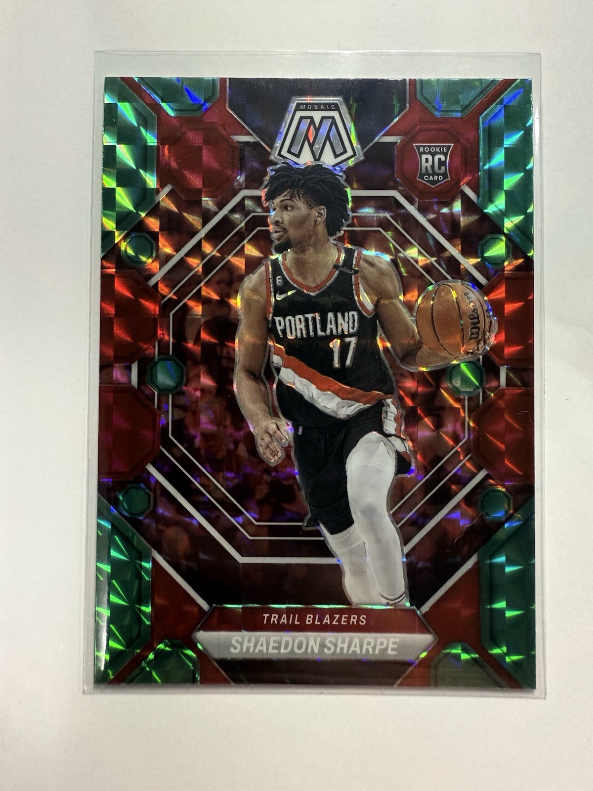 🔥2022-23 Mosaic Shaedon Sharpe Red/Green Choice Rookie!