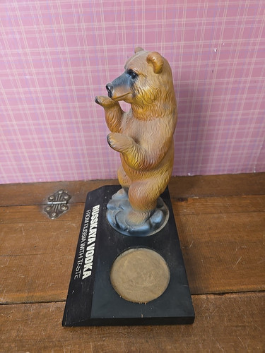 Vintage Russkaya Russian Vodka Bear Bottle Display - Russland - Bild 2 von 9