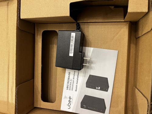 ALTICE UBEE DOCSIS 3.1 Wireless Voice Modem UBC1322 4-Port Router + Power Supply - Picture 6 of 8