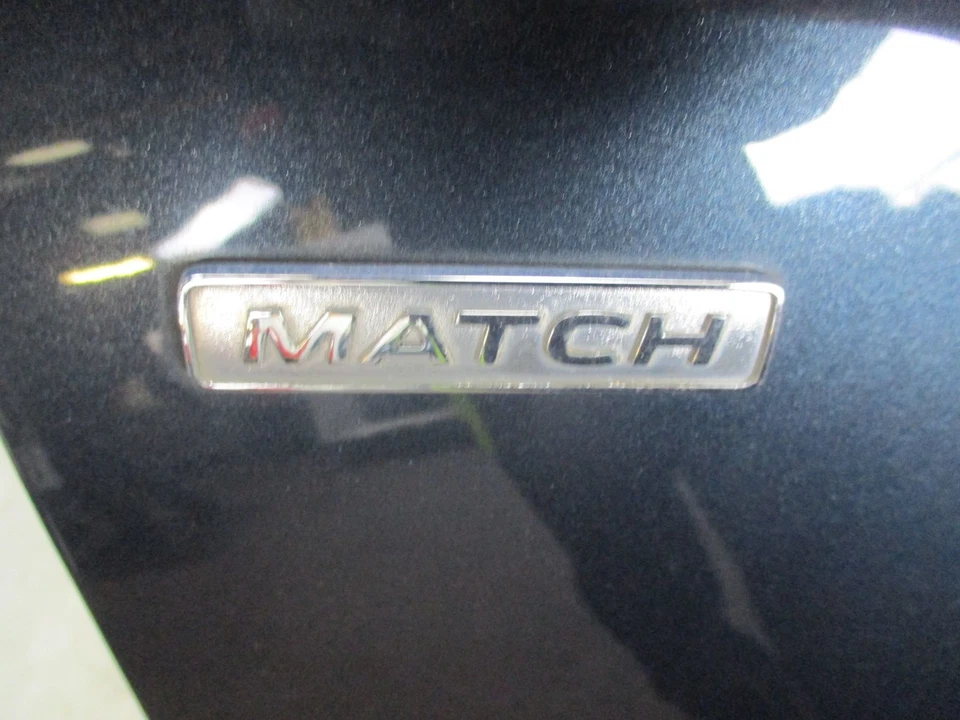 Aile avant droite 5K6821022B Volkswagen GOLF VI - Photo 3/4