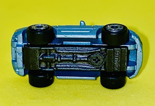 Vintage Micro Machines Aston Martin DB7 Blue 1994 Galoob - Picture 5 of 5