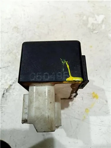 1398845 ELEKTRISCHES LÜFTERRELAIS / 13820 FÜR VOLVO SERIE 850 1992-> 2.4 - Bild 4 von 5