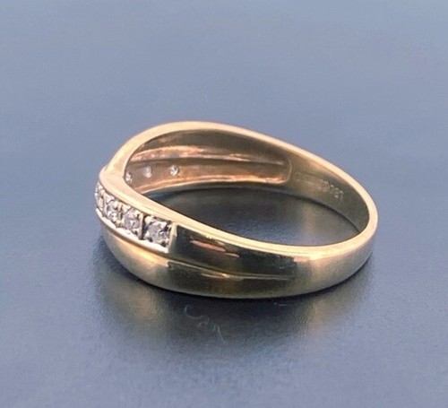 9ct Yellow Gold 0.12ct Diamond Half Eternity Crossover Ring, UK Size S - Picture 3 of 4